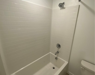 3211 Centano Avenue - Photo Thumbnail 34