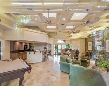 950 Seven Hills Drive - Photo Thumbnail 21
