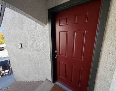 950 Seven Hills Drive - Photo Thumbnail 26