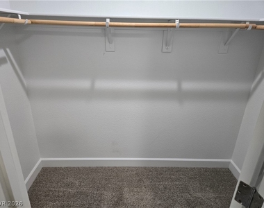 2715 Hammetts Landing Walk - Photo Thumbnail 15