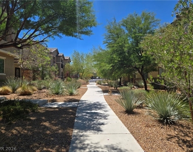 2715 Hammetts Landing Walk - Photo Thumbnail 25