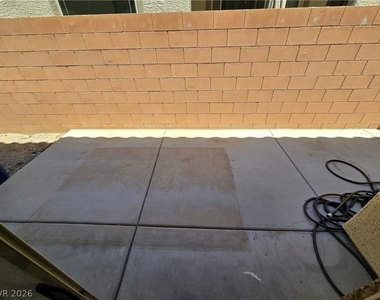 2715 Hammetts Landing Walk - Photo Thumbnail 23