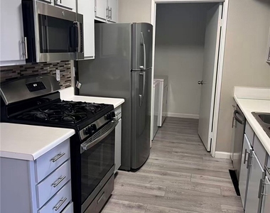 7885 Flamingo Road - Photo Thumbnail 6