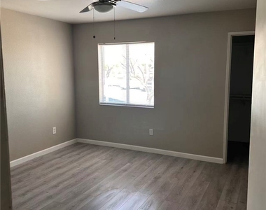 7885 Flamingo Road - Photo Thumbnail 3