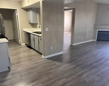 7885 Flamingo Road - Photo Thumbnail 12