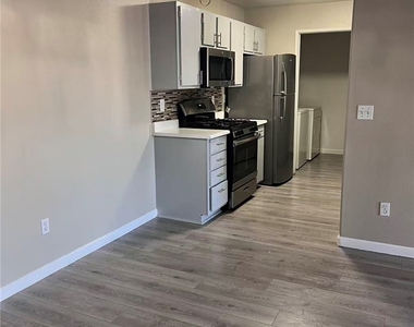 7885 Flamingo Road - Photo Thumbnail 11