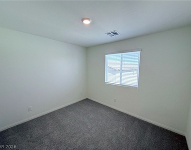 9992 Ullom Drive - Photo Thumbnail 10