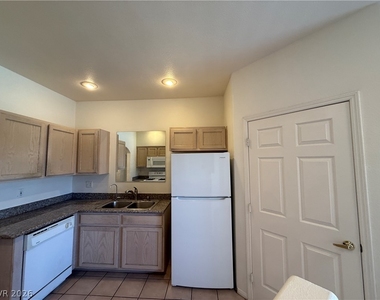 10108 Benjamin Nicholas Place - Photo Thumbnail 11
