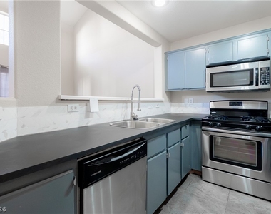 9668 Belle Regal Street - Photo Thumbnail 13