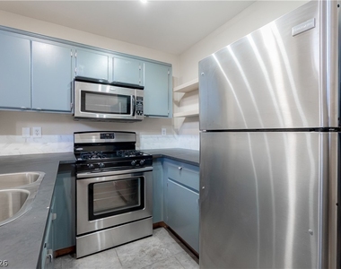 9668 Belle Regal Street - Photo Thumbnail 12