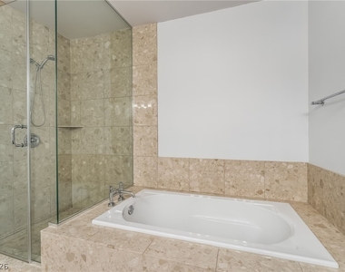 4575 Dean Martin Drive - Photo Thumbnail 28