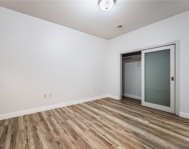 4575 Dean Martin Drive - Photo Thumbnail 25