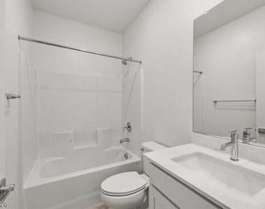 7182 Copper Grove Avenue - Photo Thumbnail 5