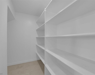 4368 Bayley Skye Avenue - Photo Thumbnail 12
