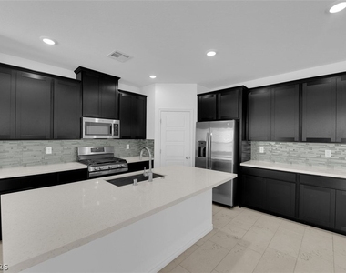 4368 Bayley Skye Avenue - Photo Thumbnail 5
