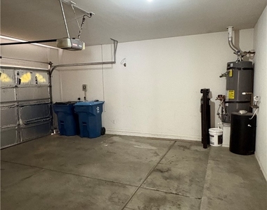 10688 Oak Crest Avenue - Photo Thumbnail 28