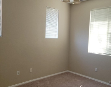 10210 Delray Beach Avenue - Photo Thumbnail 3