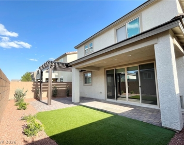 9458 Isla Lee Avenue - Photo Thumbnail 9