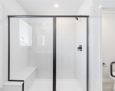 6017 Fennerwick Avenue - Photo Thumbnail 18