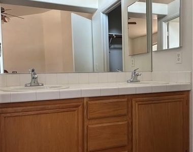 803 Seco Verde Avenue - Photo Thumbnail 9