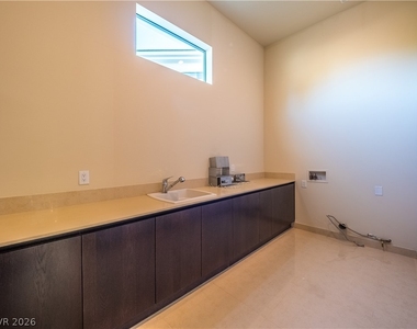 7426 Yonie Court - Photo Thumbnail 23