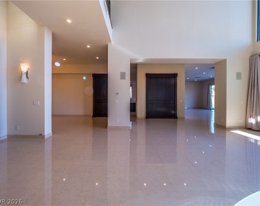 7426 Yonie Court - Photo Thumbnail 5
