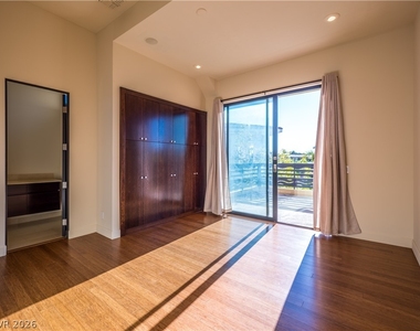 7426 Yonie Court - Photo Thumbnail 29