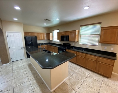 3589 Bella Valencia Court - Photo Thumbnail 3