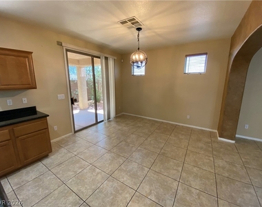 3589 Bella Valencia Court - Photo Thumbnail 4