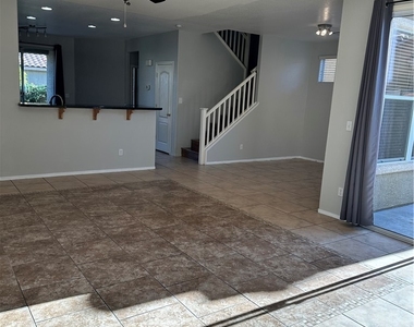8819 Ashley Park Avenue - Photo Thumbnail 2