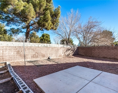 7434 Coffeyville Avenue - Photo Thumbnail 22
