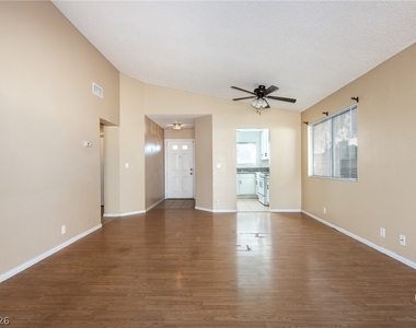 7434 Coffeyville Avenue - Photo Thumbnail 8