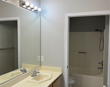 7400 W Flamingo Road - Photo Thumbnail 18