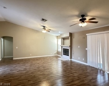 320 Mirasol Way - Photo Thumbnail 4