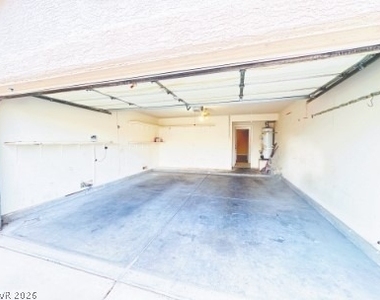 320 Mirasol Way - Photo Thumbnail 18