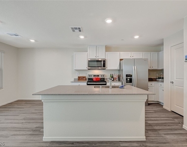 6923 Honor Hill Street - Photo Thumbnail 12