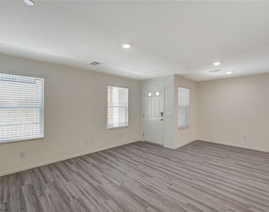 6923 Honor Hill Street - Photo Thumbnail 18