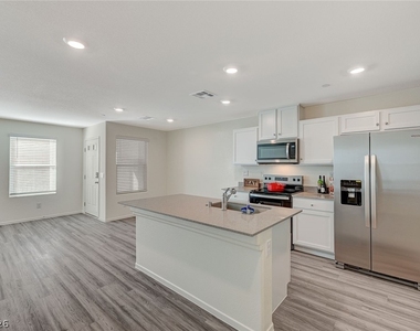 6923 Honor Hill Street - Photo Thumbnail 11