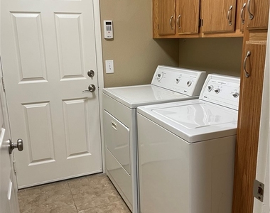 4906 High Creek Drive - Photo Thumbnail 9