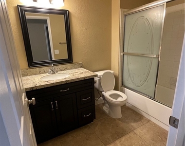 4906 High Creek Drive - Photo Thumbnail 8
