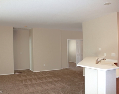 2212 Sawtooth Mountain Drive - Photo Thumbnail 10