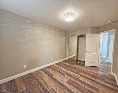 3630 E Vineyard Drive - Photo Thumbnail 34