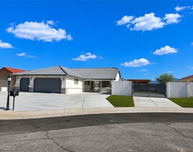 3630 E Vineyard Drive - Photo Thumbnail 3
