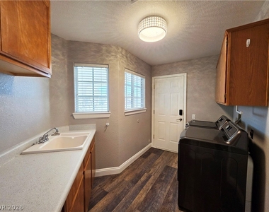 3630 E Vineyard Drive - Photo Thumbnail 22