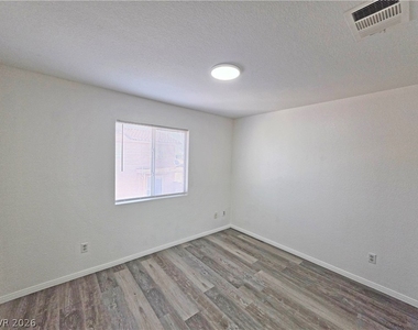 670 Bourbon Street - Photo Thumbnail 25