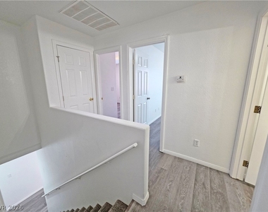 670 Bourbon Street - Photo Thumbnail 20