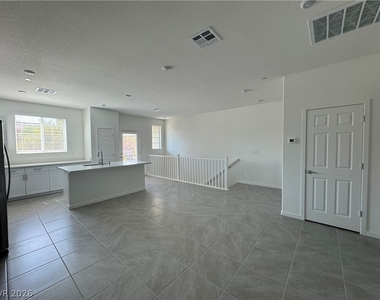 6181 Garden Crest Street - Photo Thumbnail 14