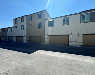 6181 Garden Crest Street - Photo Thumbnail 1