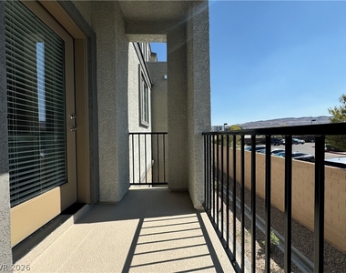 6181 Garden Crest Street - Photo Thumbnail 23