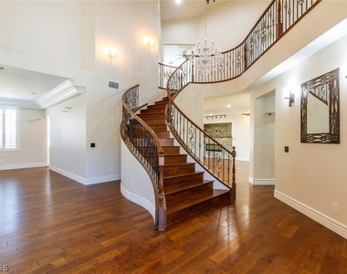 9592 Camino Capistrano Lane - Photo Thumbnail 5